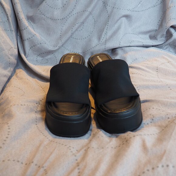 Madden Girl Y2K Slinky Chunky Wedge Sandals, Size 10, 90s mule wedge shoes - Picture 9 of 12